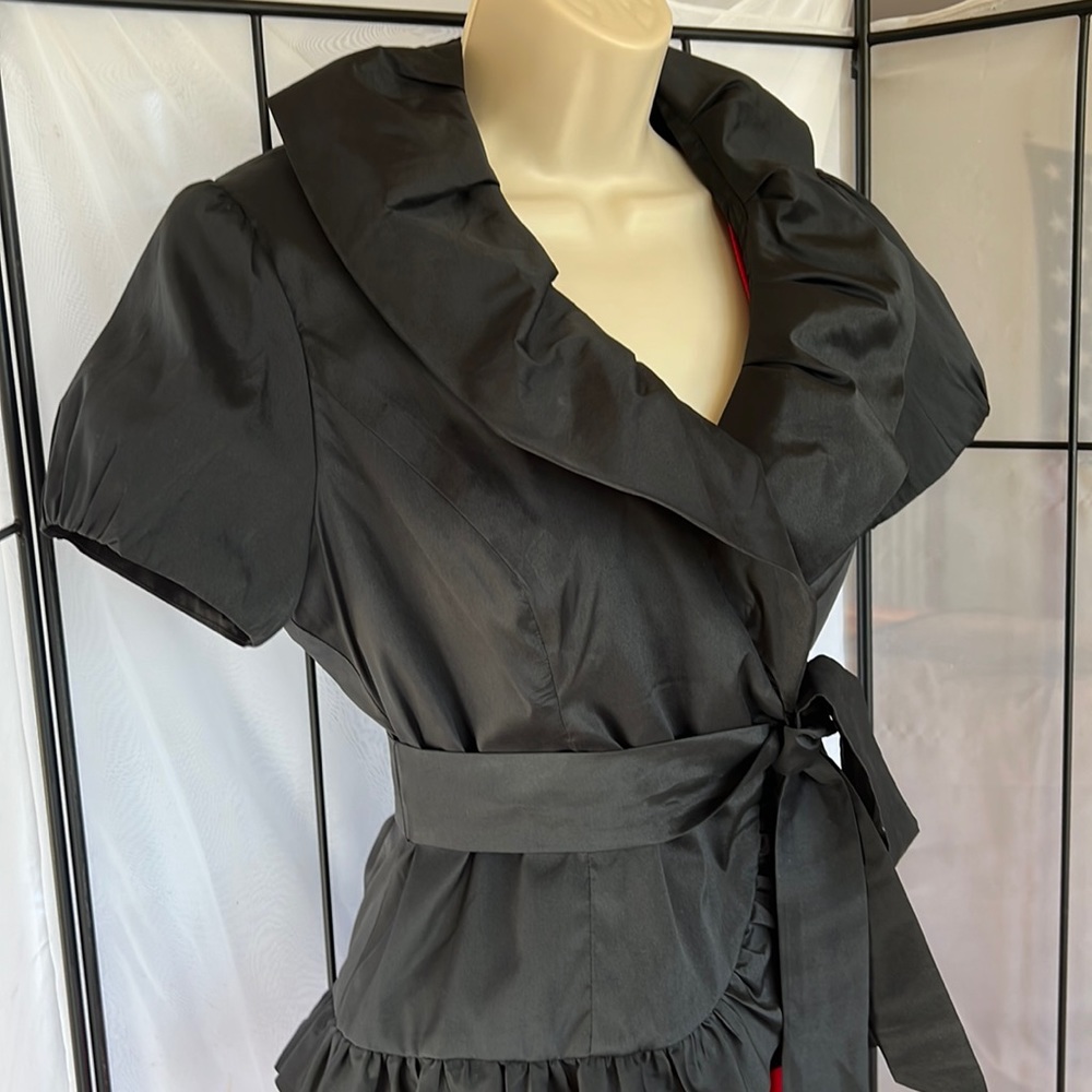 XSCAPE  Women’s Size 8